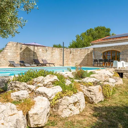 Les Hauts De Cassagnas Villa *